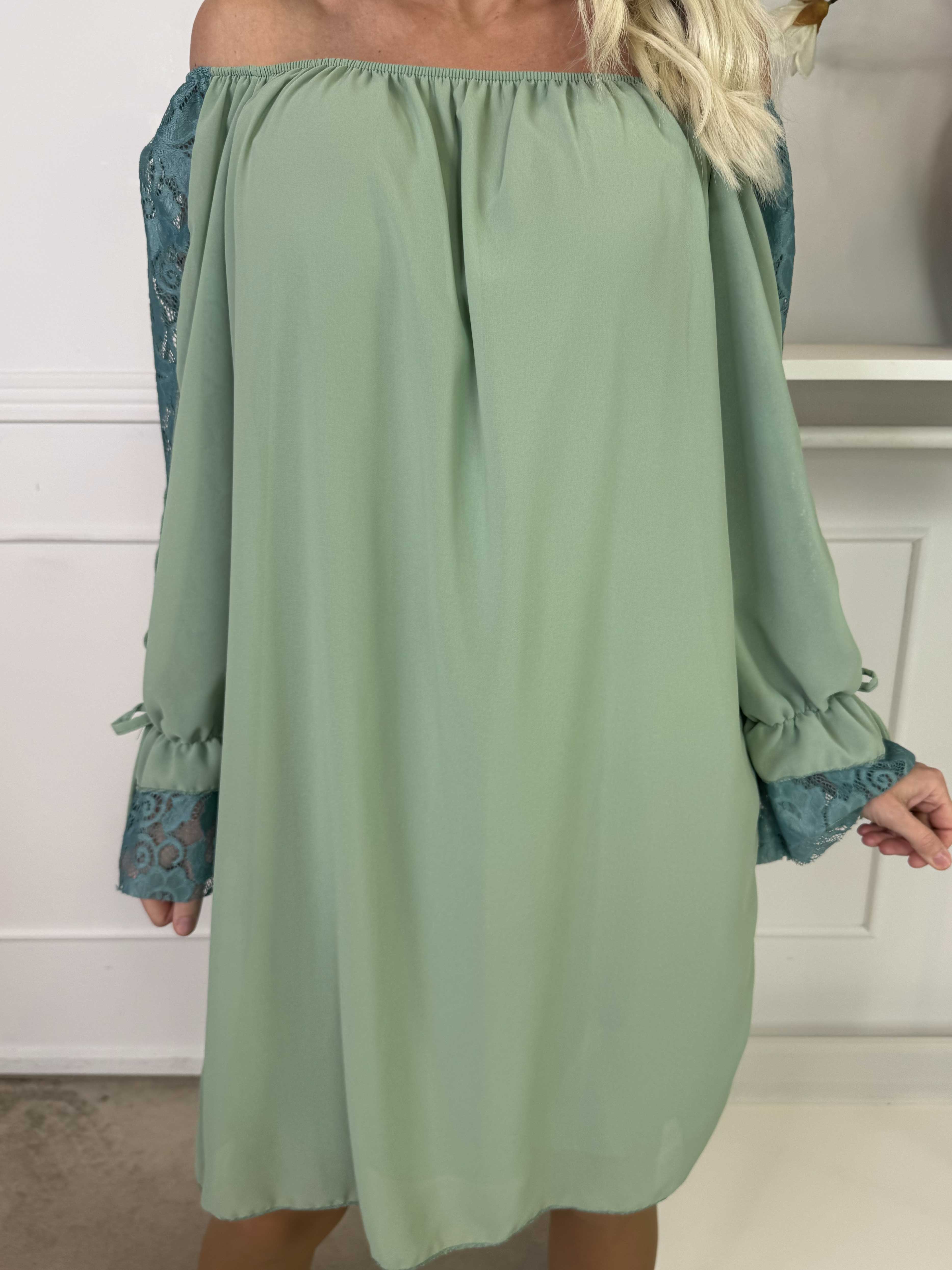 Lupita - Tunikaklänning med ärmar i spets